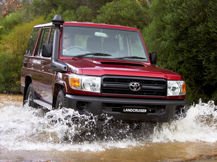  Toyota Land Cruiser 70 (J76) 2007 года  (фото 3 из 8)